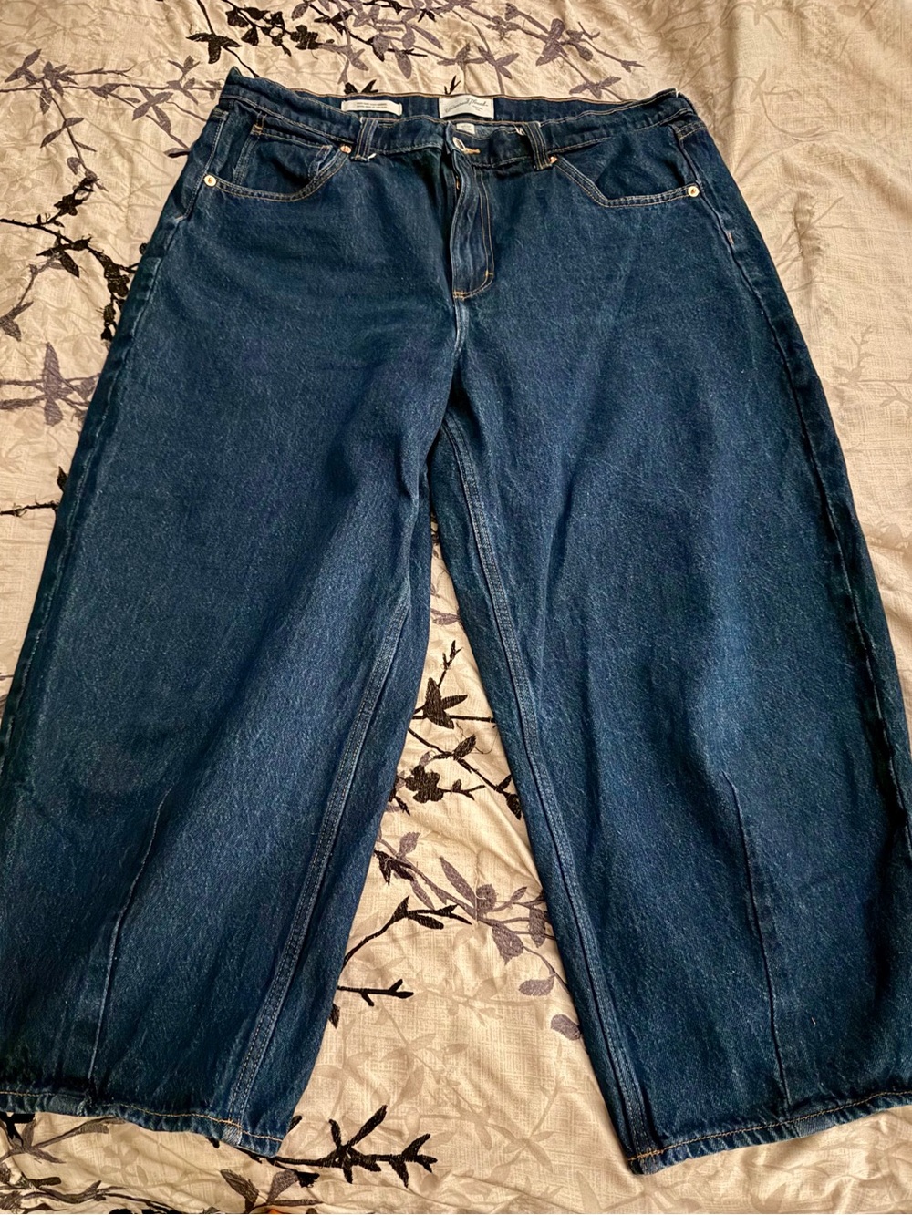 Universal Thread Women’s High-Rise Easy Barrel Jeans - Dark Wash